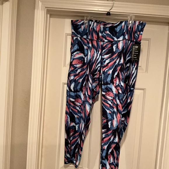 Ideology Pants - IDEOLOGY Plus Size Painterly Black Printed 7/8 Length Leggings Size 3X NWT